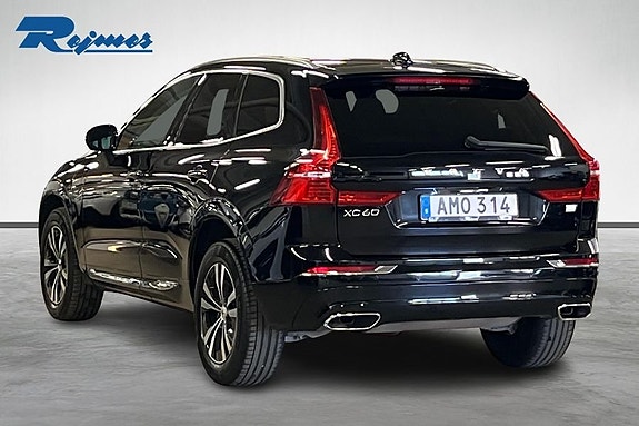 Volvo XC60 2 of 18