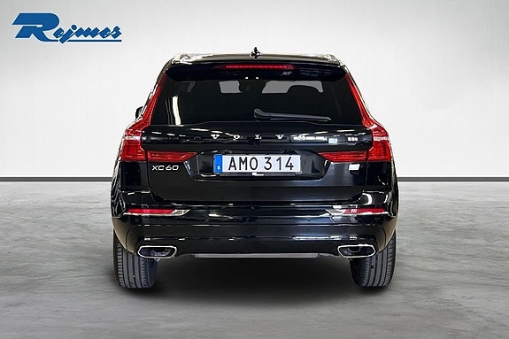 Volvo XC60 3 of 18