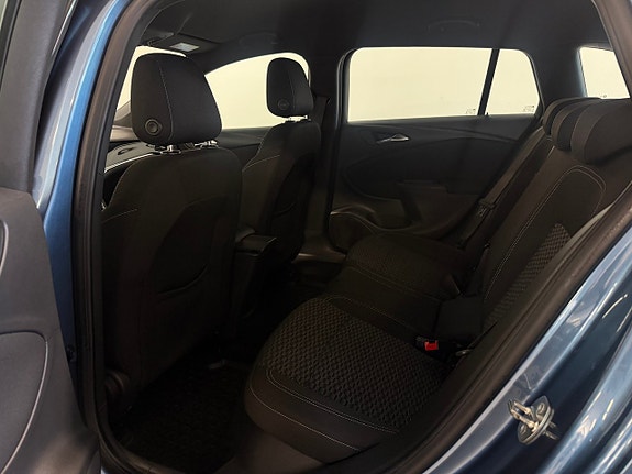 Opel Astra 11 of 11
