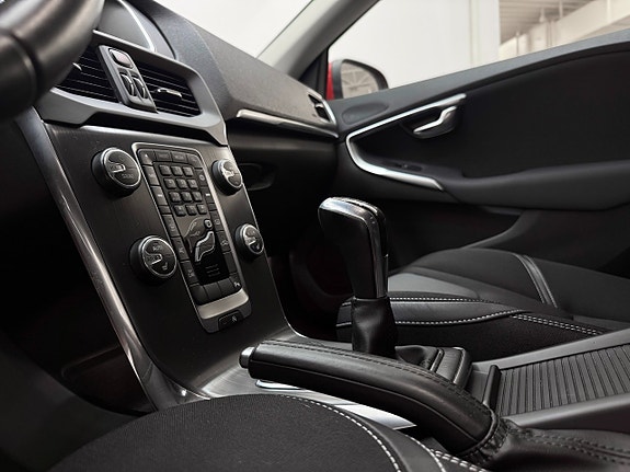 Volvo V40 17 of 26