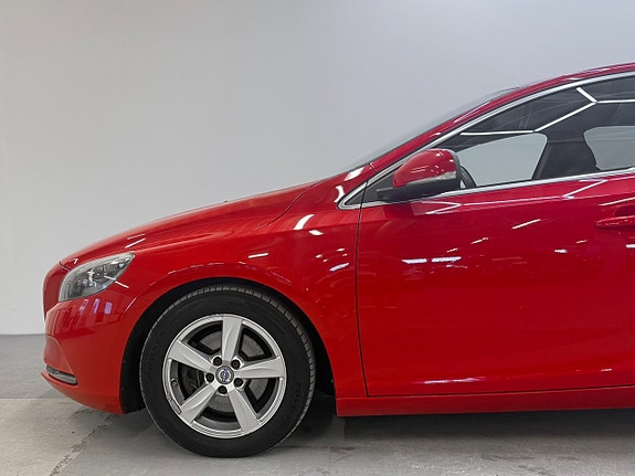 Volvo V40 25 of 26