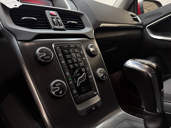 Volvo V40 18 of 26
