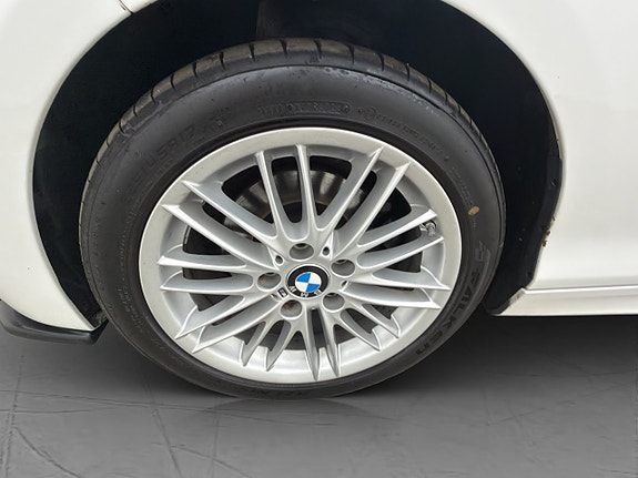 BMW 120 25 of 30