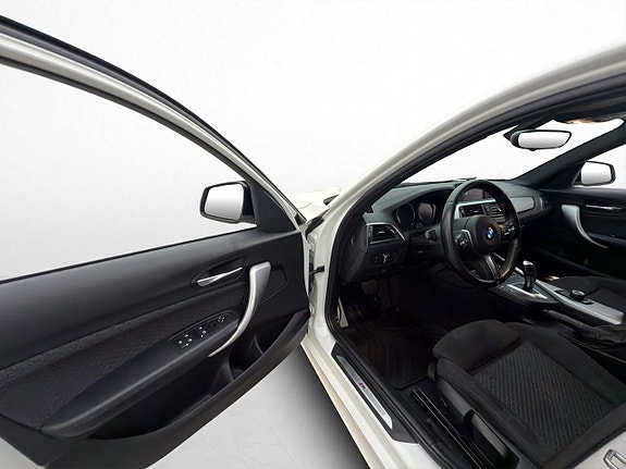 BMW 120 11 of 30