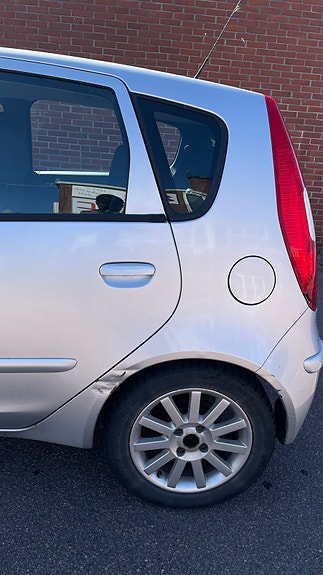 Mitsubishi Colt 6 of 7