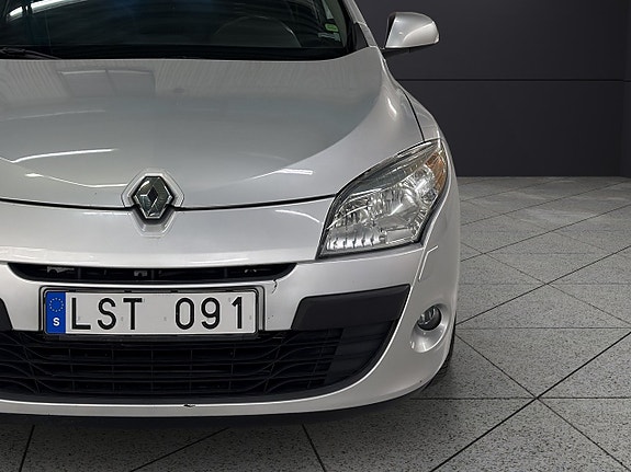Renault Megane 9 of 27