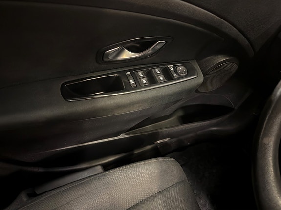 Renault Megane 23 of 27