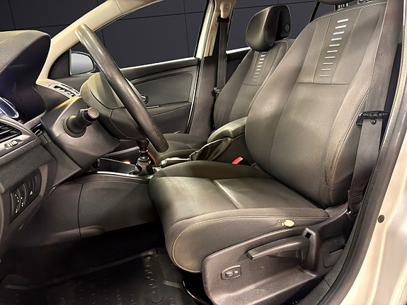 Renault Megane 16 of 27