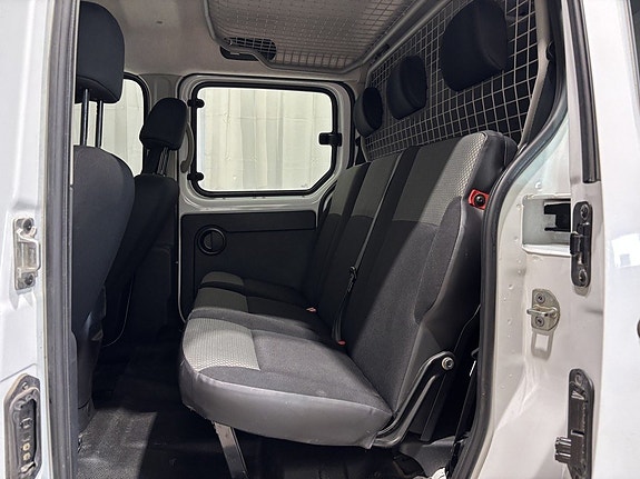 Renault Kangoo Express 14 of 25