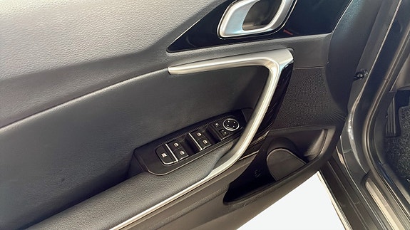 Kia XCeed 11 of 16