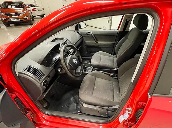 Volkswagen Polo 4 of 7