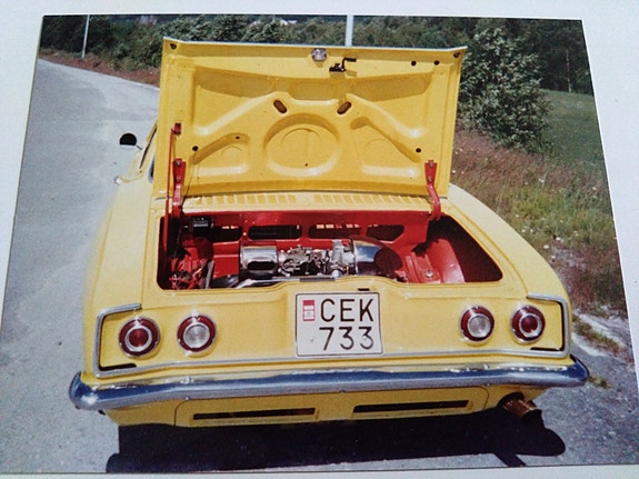 Chevrolet Corvair 3 of 8