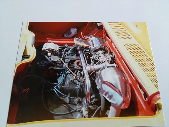 Chevrolet Corvair 4 of 8