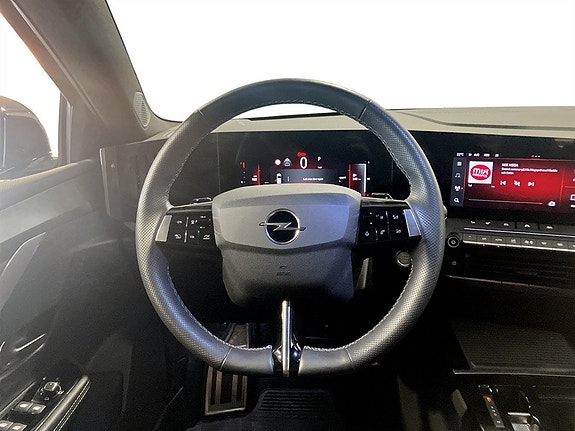 Opel Astra 6 of 15