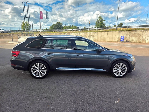 Skoda Superb 13 of 26