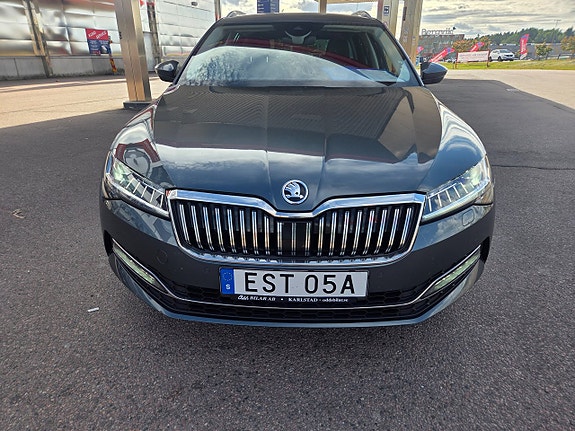 Skoda Superb 17 of 26
