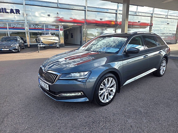 Skoda Superb 2 of 26