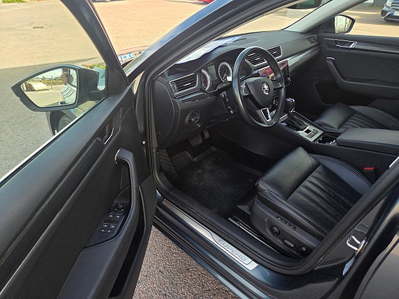 Skoda Superb 4 of 26