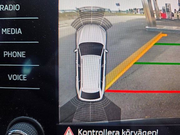 Skoda Superb 23 of 26