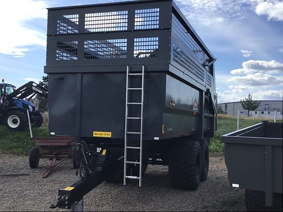 Palmse Trailer D1947 Demo Megavolym 3 of 8