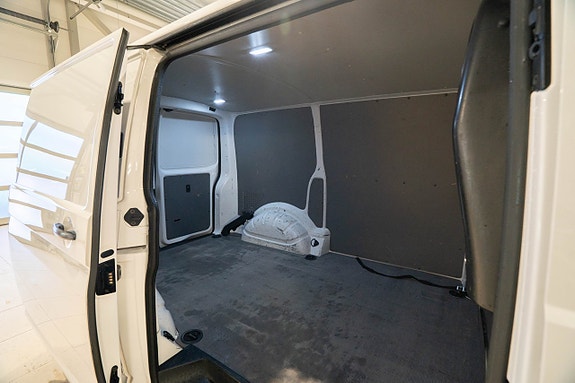 Volkswagen Transporter 5 of 19