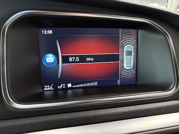 Volvo V40 14 of 15