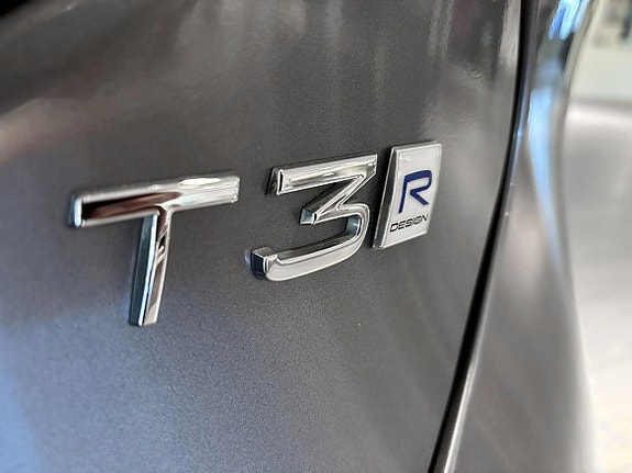 Volvo V40 10 of 15