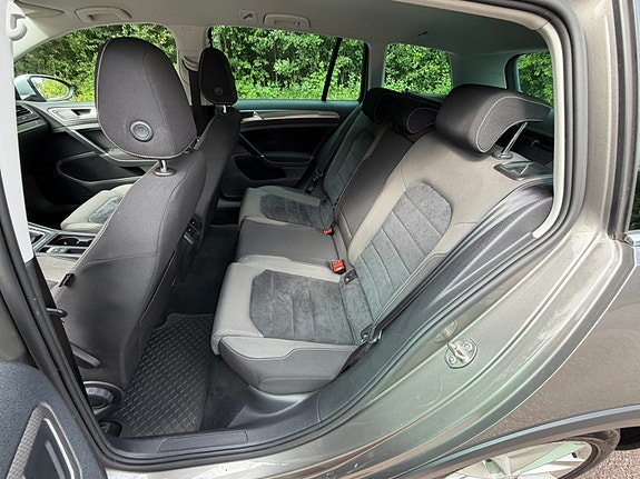 Volkswagen Golf Alltrack 7 of 8