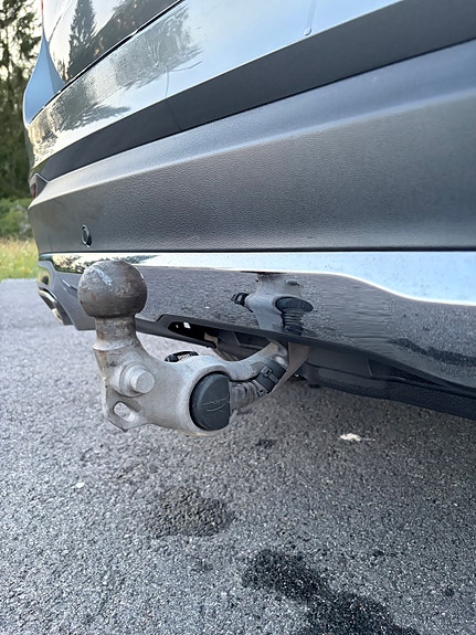 Mercedes-Benz GLC250 8 of 17