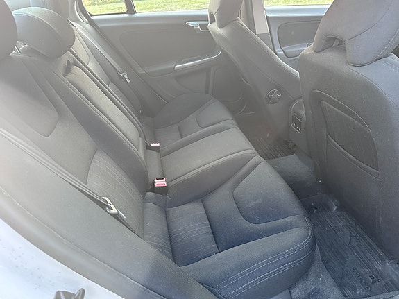 Volvo S60 6 of 6