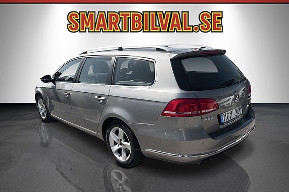 Volkswagen Passat 3 of 17