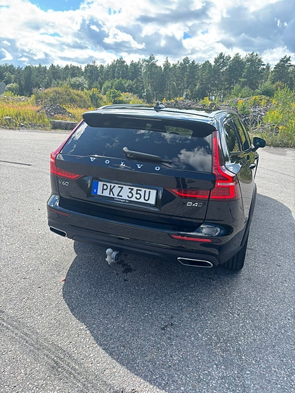 Volvo V60 Cross Country 5 of 5