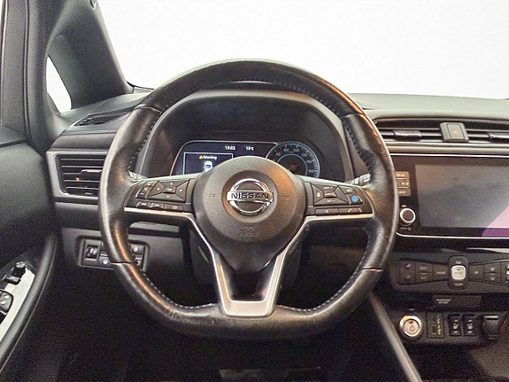 Nissan Leaf 14 of 30