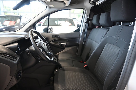 Ford Transit Connect 8 of 19