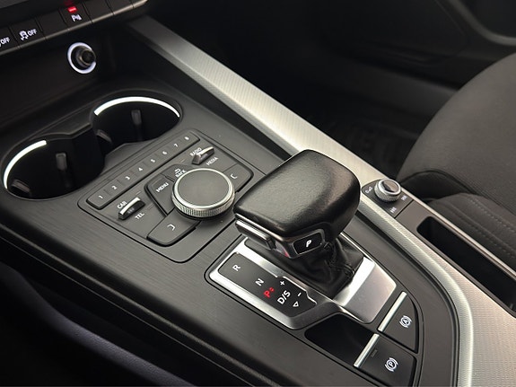 Audi A4 21 of 30