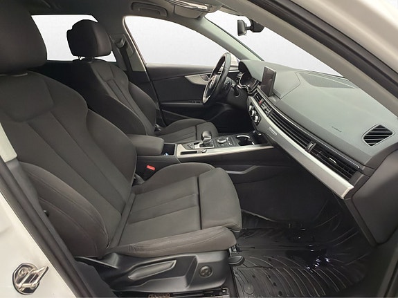 Audi A4 23 of 30