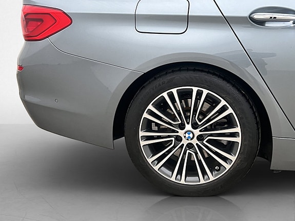 BMW 520d 28 of 29