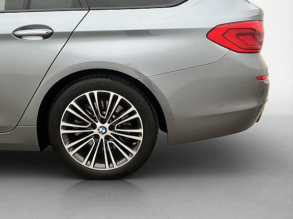 BMW 520d 27 of 29