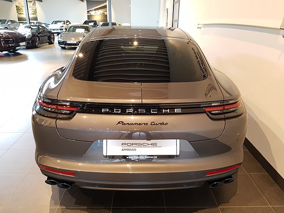 Porsche Panamera Turbo 5 of 11