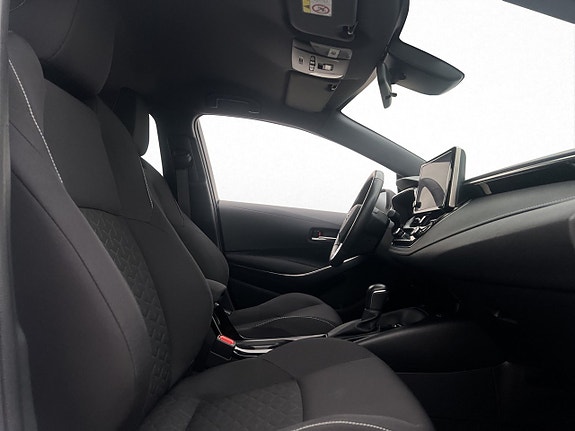 Toyota Corolla 21 of 28
