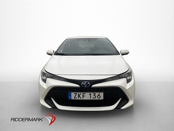 Toyota Corolla 2 of 28