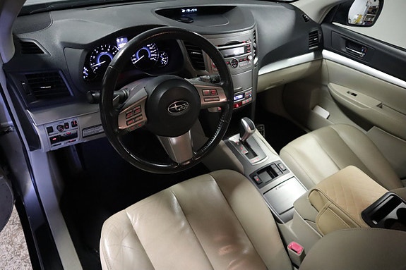 Subaru Outback 15 of 30