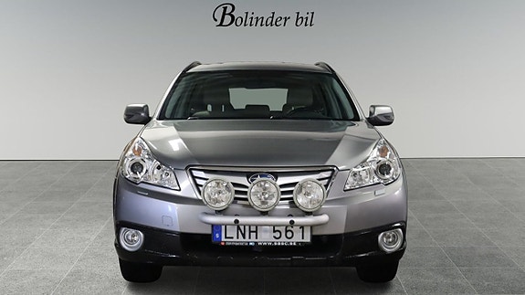 Subaru Outback 2 of 30
