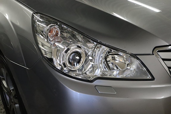 Subaru Outback 10 of 30