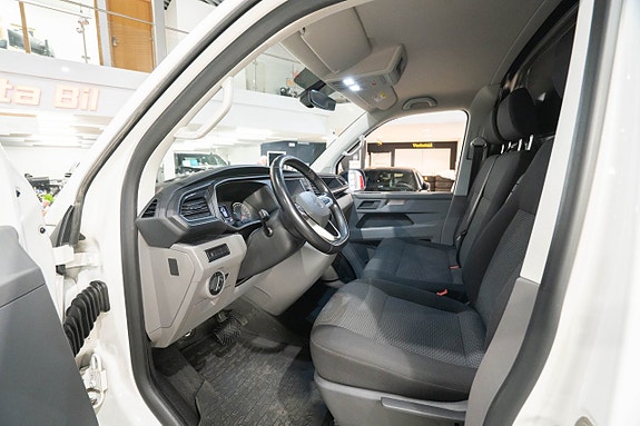 Volkswagen Transporter 13 of 21