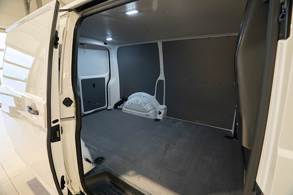 Volkswagen Transporter 6 of 21