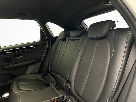 BMW 225xe 25 of 30