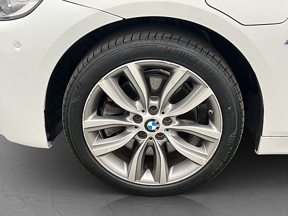 BMW 225xe 28 of 30