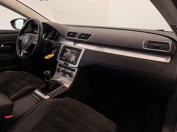 Volkswagen CC 12 of 23