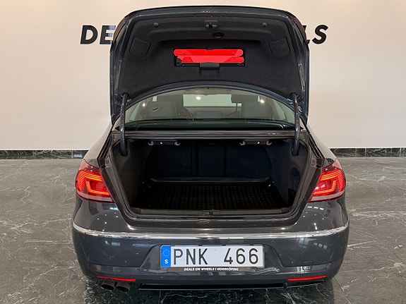 Volkswagen CC 9 of 23